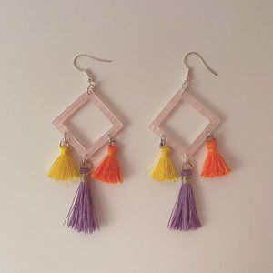 Square earrings with tassels